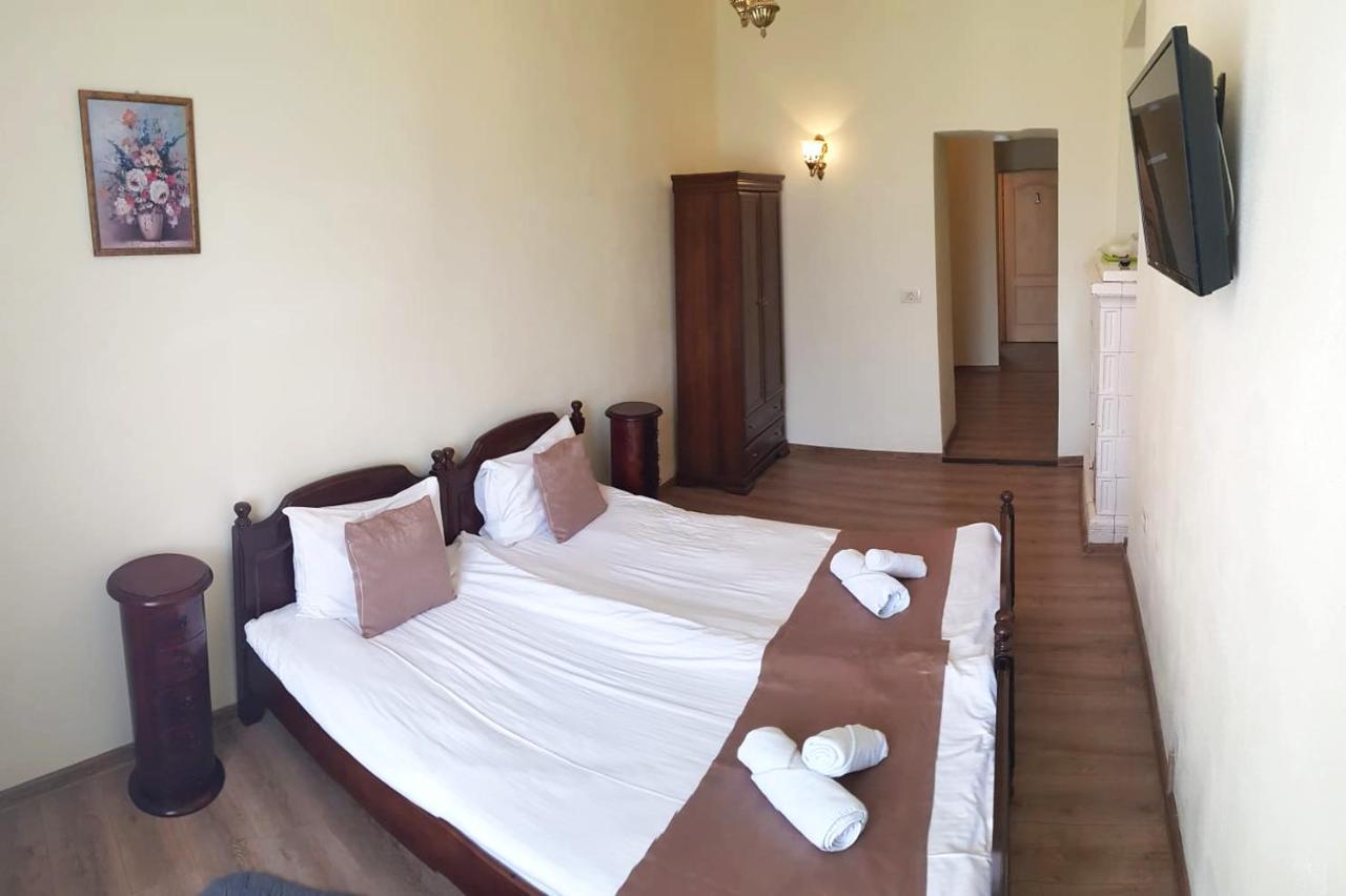 La Maisonnette Brasov Bagian luar foto