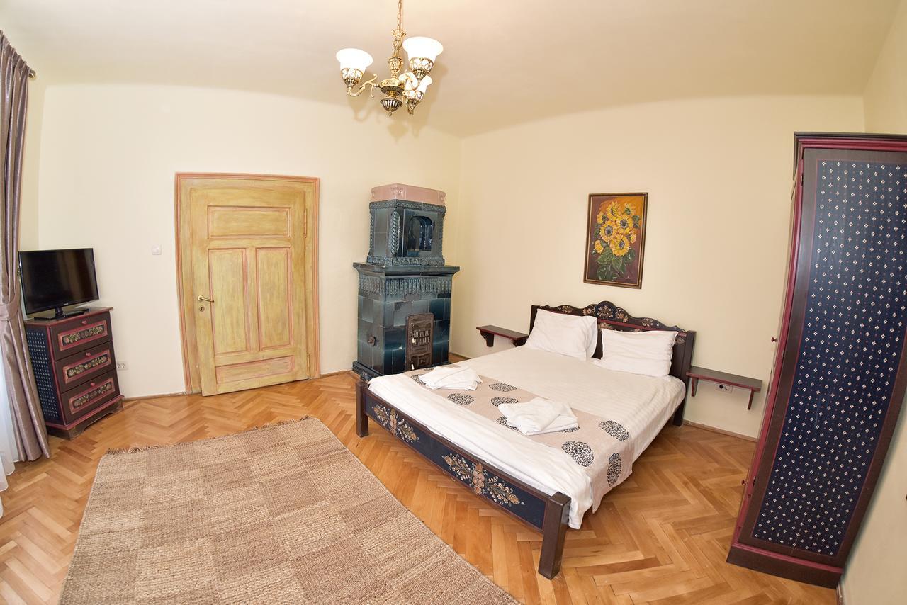 La Maisonnette Brasov Bagian luar foto