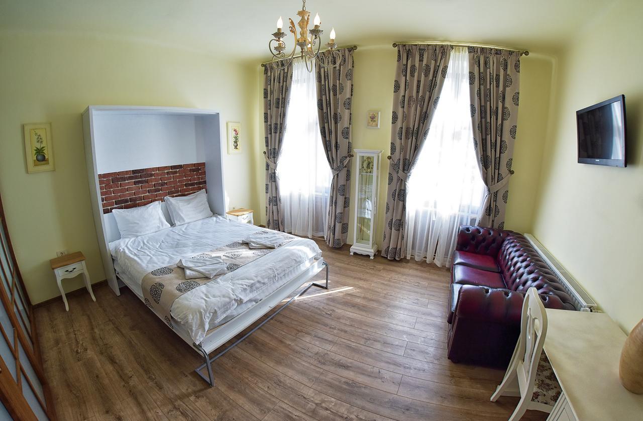 La Maisonnette Brasov Bagian luar foto