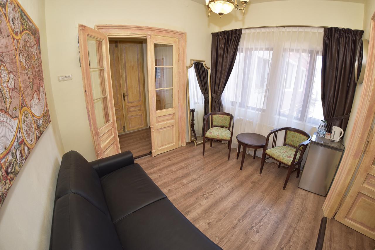 La Maisonnette Brasov Bagian luar foto