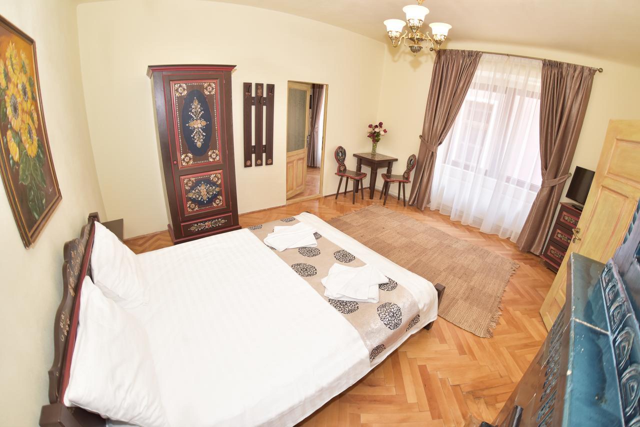 La Maisonnette Brasov Bagian luar foto