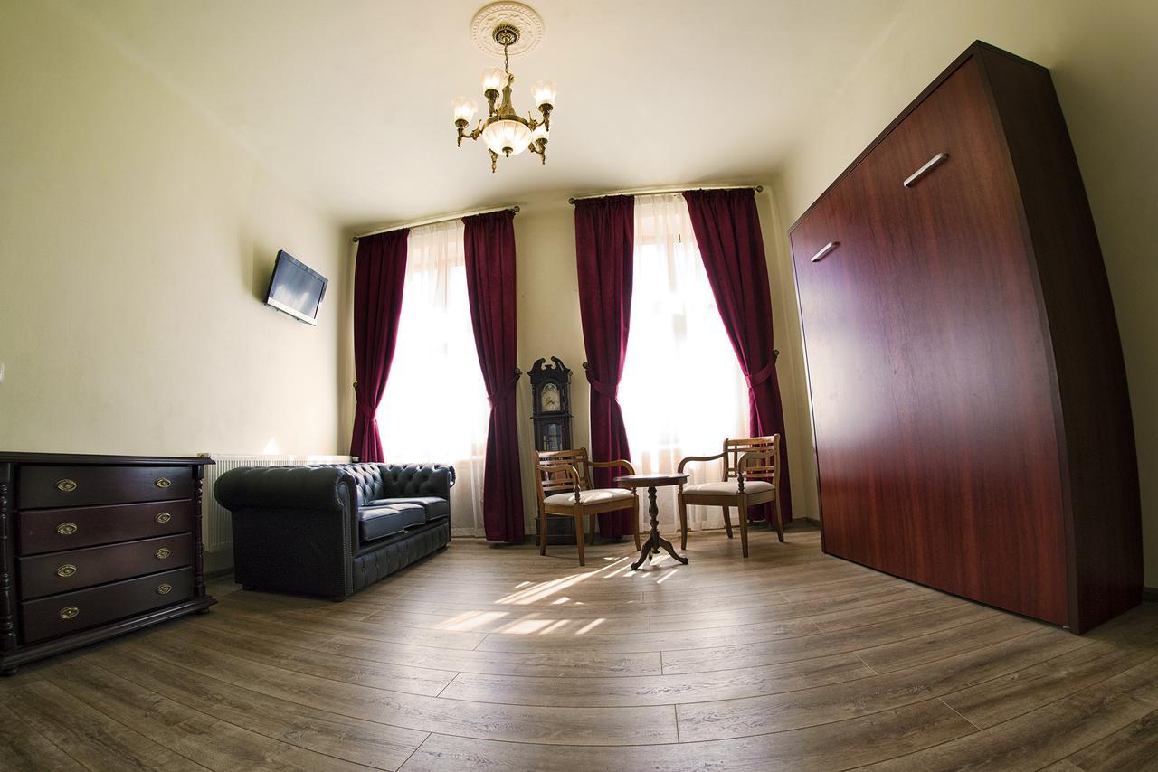 La Maisonnette Brasov Bagian luar foto