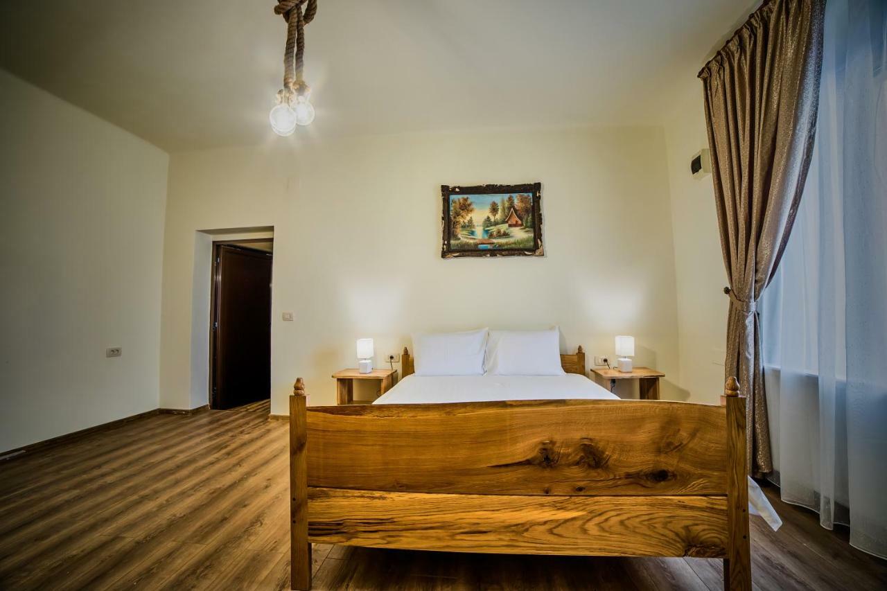 La Maisonnette Brasov Bagian luar foto